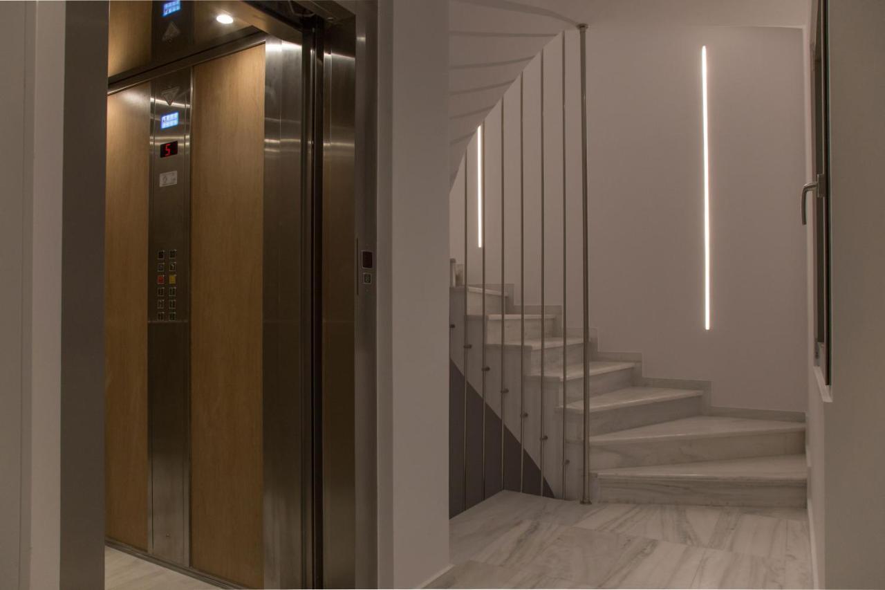 Acropolis Golden Suites By Ghh Athene Buitenkant foto